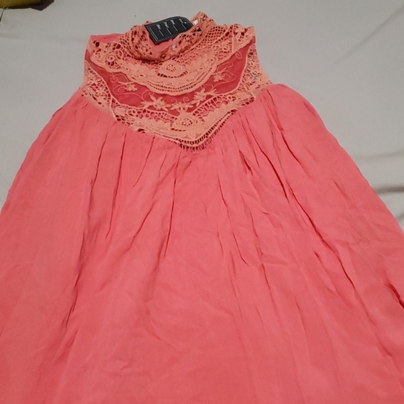 Dress - Picture 1 of 2